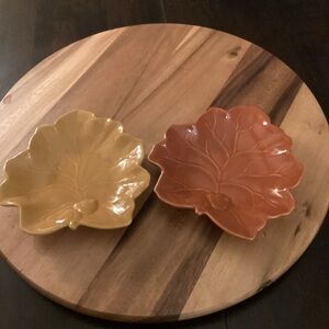 Pfaltzgraff Leaf Dishes w Acorn Fall Colors EUC Nutmeg